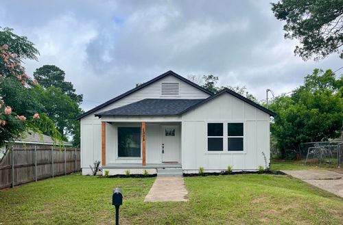 1305 Shaw St, Tyler, TX, 75701 | Card Image