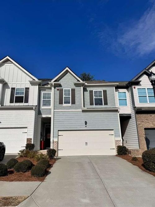 766 Woodstock Grove Dr, Woodstock, GA, 30188-4694 | Card Image