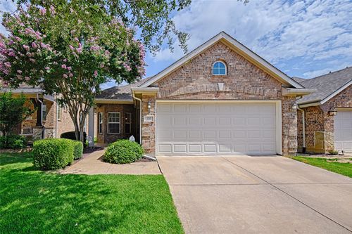 325 Perkins Dr, Lantana, TX, 76226-5573 | Card Image