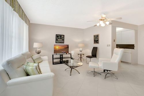 2043 Cambridge C, Deerfield Beach, FL, 33442-3248 | Card Image
