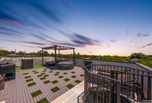 137 Lotus St, San Antonio, TX, 78210-1621 | Card Image