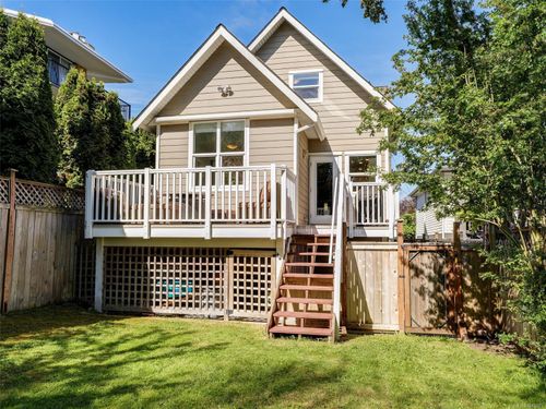 2251 Eastdowne Rd, Victoria, BC, V8R5P5 | Card Image