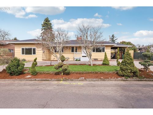18021 Se Mill Ct, Portland, OR, 97233-5170 | Card Image