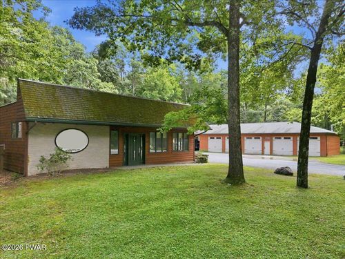 424 Route 390, Tafton, PA, 18464-7778 | Card Image