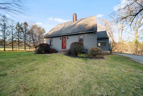 73 Pine St, Danville, NH, 03819-3203 | Card Image