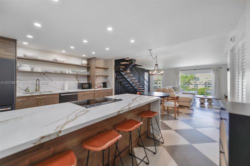 ph14-17800 Atlantic Blvd, Sunny Isles Beach, FL, 33160-2799 | Card Image