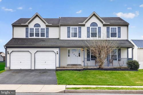 209 N Sandy Ln, SINKING SPRING, PA, 19608-9548 | Card Image