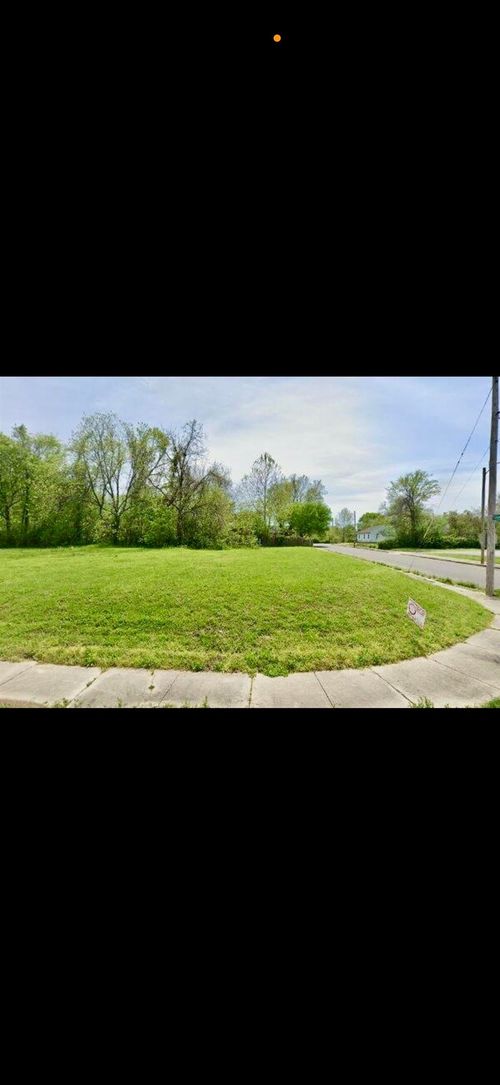 589 Gilleas Rd, Memphis, TN, 38109-3103 | Card Image