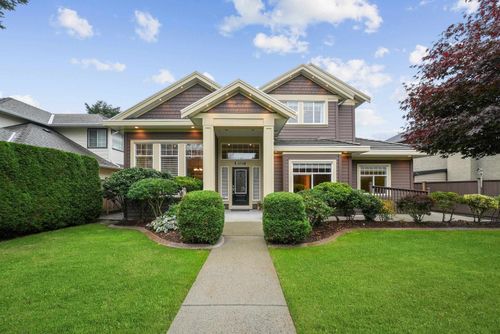 18496 64 Ave, Surrey, BC, V3S8J6 | Card Image