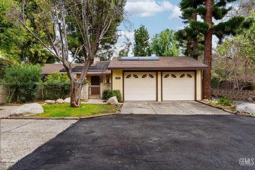 11938 Laver Ct, Bakersfield, CA, 93306 | Card Image
