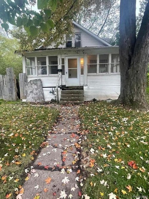 15373 Lamphere St, Detroit, MI, 48223-1550 | Card Image
