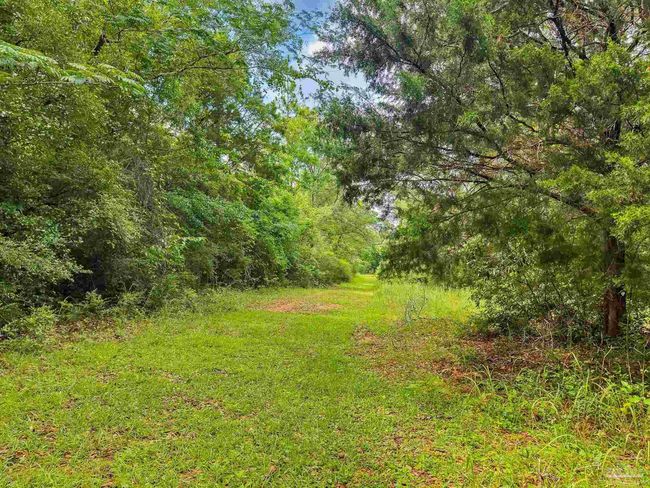 6640 Frank Reeder Rd, House other with 3 bedrooms, 2 bathrooms and 1 parking in Pensacola FL | Image 32