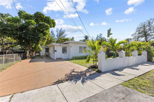 8031 Nw 12th Ct, Miami, FL, 33147-8220 | Card Image