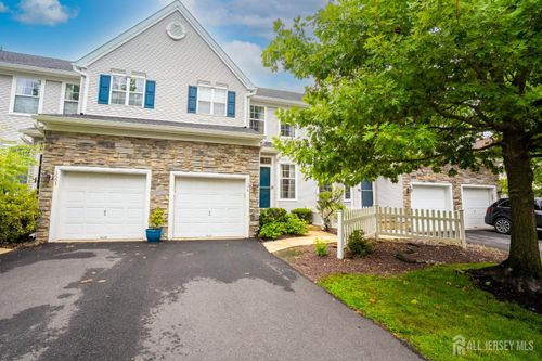 1604 Yarrow Cir, Dayton, NJ, 08810-2431 | Card Image