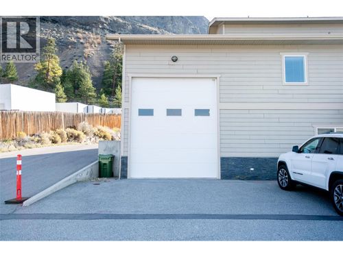 101-9206 Shale Ave, Summerland, BC, V0H1Z2 | Card Image