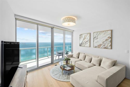 apt-2702-17001 Collins Ave, Sunny Isles Beach, FL, 33160-3692 | Card Image