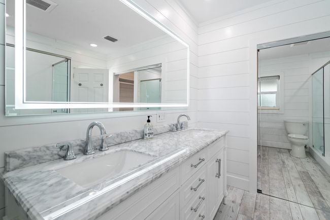 Bathroom in Bedroom 3 | Image 26