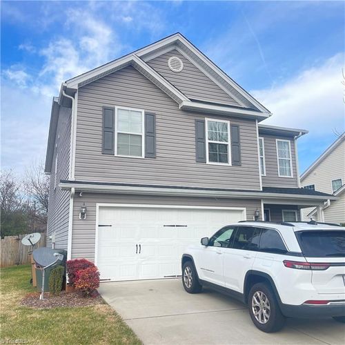 2825 Wild Poplar Way, Greensboro, NC, 27405-2952 | Card Image