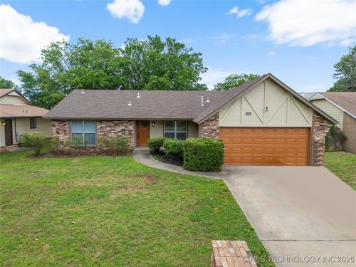 2230 W Haskell St, Tulsa, OK, 74127-5214 | Card Image