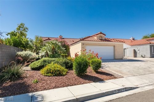 4013 Extenso Dr, North Las Vegas, NV, 89032-2645 | Card Image