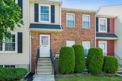 27 Mochen Court, Townhouse with 2 bedrooms, 2 bathrooms and null parking in Sayreville NJ | Image 1