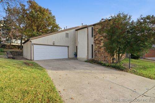 1-3301 E 68th Pl, Tulsa, OK, 74136-2642 | Card Image
