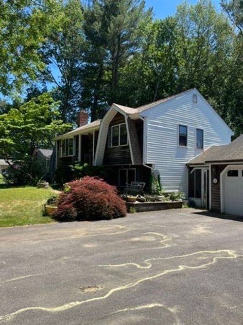 35 Mckeon Dr, North Attleboro, MA, 02760-4512 | Card Image