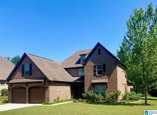 352 Strathaven Cir, PELHAM, AL, 35124-1263 | Card Image