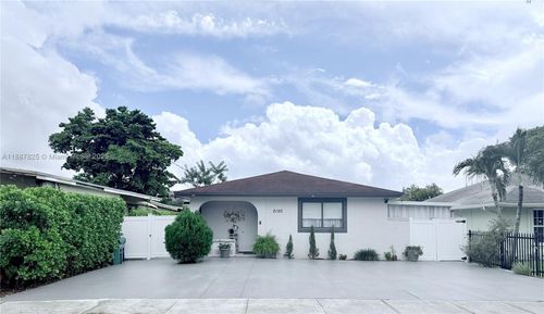 2150 Nw 43rd St, Miami, FL, 33142-4715 | Card Image