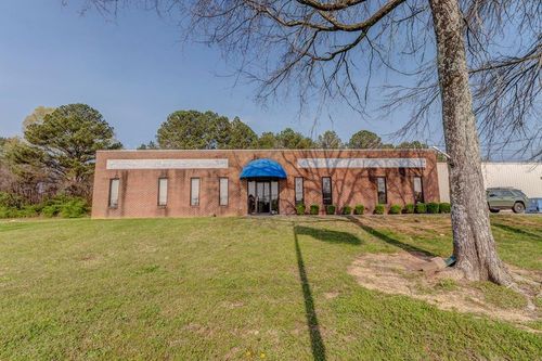 2124 S Hamilton St, Dalton, GA, 30720-5349 | Card Image
