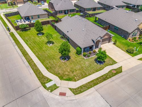 324 Jefferson Ln, Fate, TX, 75189-5113 | Card Image