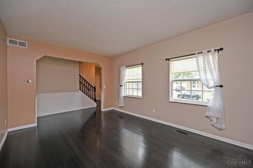 6015 Hidden Oaks Ct, Maineville, OH, 45039-7214 | Card Image