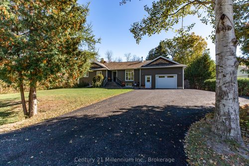 23 Pierce St N, South Bruce Peninsula, ON, N0H2T0 | Card Image