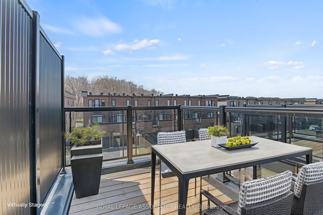 78 Stauffer Cres, House attached with 4 bedrooms, 2 bathrooms and 2 parking in Markham ON | Image 17