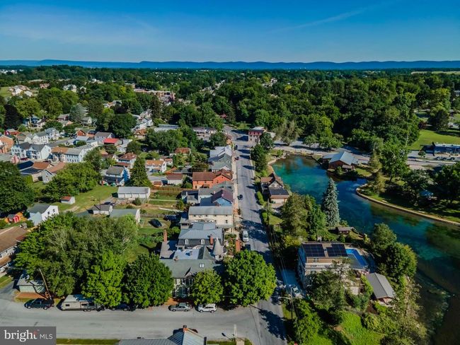 219 Front St, House other with 6 bedrooms, 5 bathrooms and null parking in BOILING SPRINGS PA | Image 9
