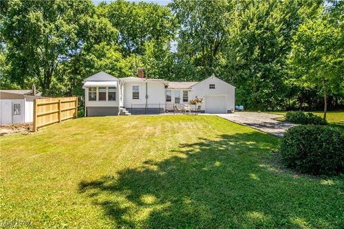 110 Boardman Blvd, Boardman, OH, 44512-6044 | Card Image