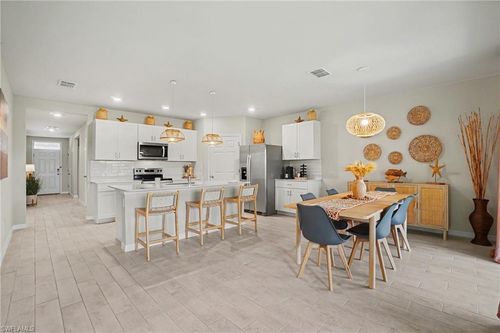 20268 Camino Torcido Loop, NORTH FORT MYERS, FL, 33917-8149 | Card Image