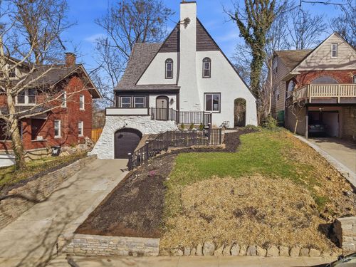 3970 Abington Ave, Cincinnati, OH, 45229-1301 | Card Image