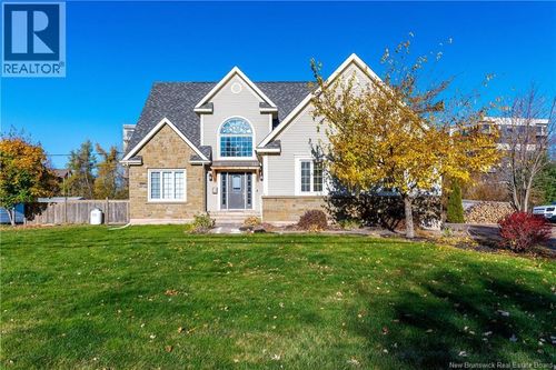 733 Chartersville Rd, Dieppe, NB, E1A1K7 | Card Image