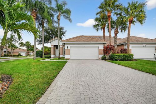 6900 Cairnwell Dr, Boynton Beach, FL, 33472-2958 | Card Image