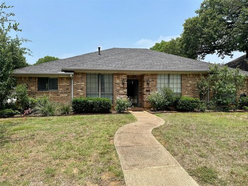 2128 N Aspenwood Dr, Grapevine, TX, 76051-6944 | Card Image