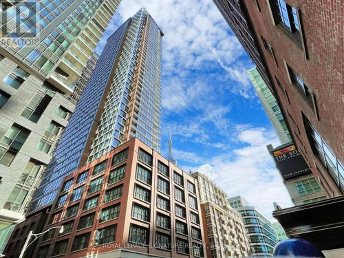 4805-55 Mercer St, Toronto, ON, M5V0W4 | Card Image