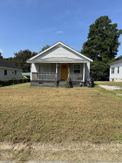 113 Warren Ave, Oxford, NC, 27565-3749 | Card Image
