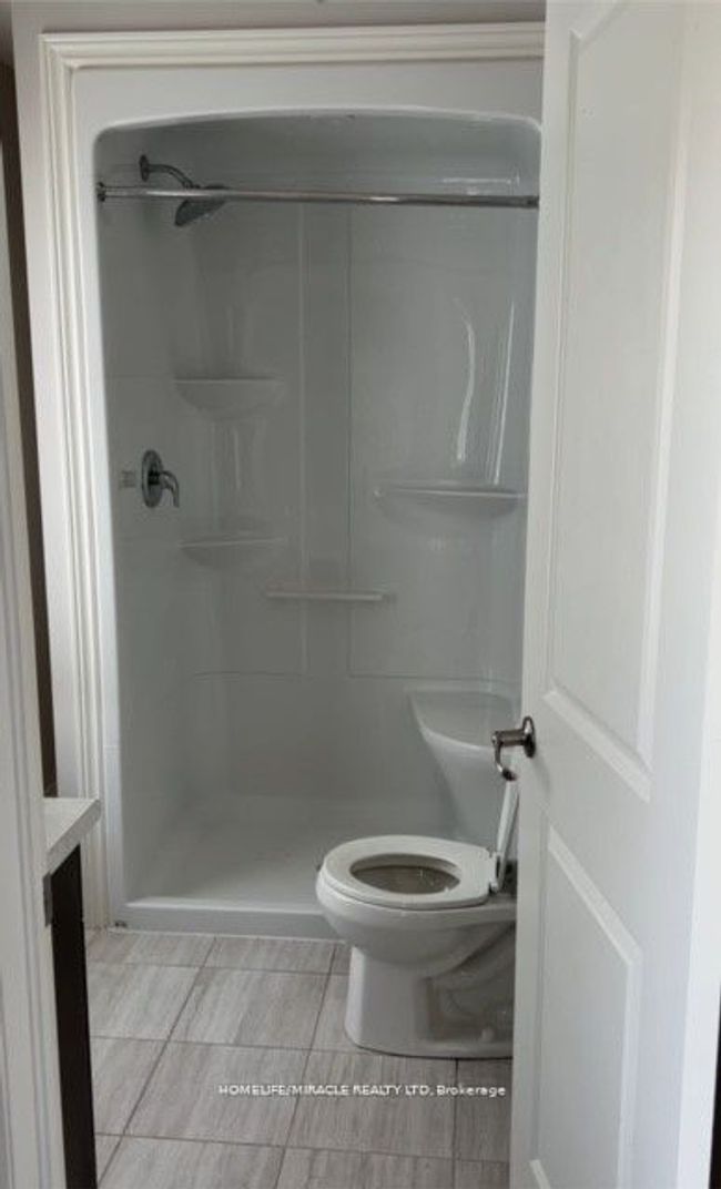 52 Haney Dr, House attached with 3 bedrooms, 3 bathrooms and 1 parking in Thorold ON | Image 12