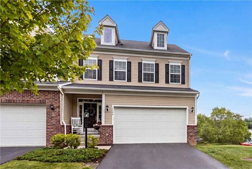 2306 Flint Dr, Washington, PA, 15301-7762 | Card Image