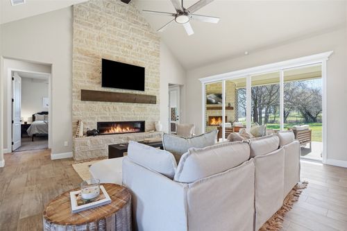 1001 Bear Creek Ranch Rd, Aledo, TX, 76008-3960 | Card Image