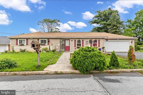 3616 Ridgeway Rd, HARRISBURG, PA, 17109-1231 | Card Image
