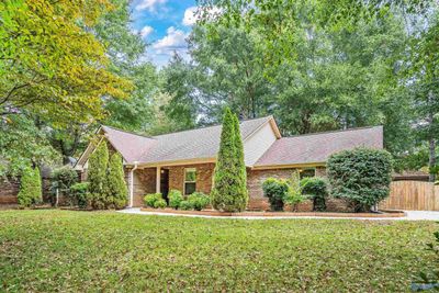 127 Johnson Drive, House other with 3 bedrooms, 2 bathrooms and null parking in Huntsville AL | Image 2