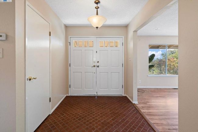 2592 Caballo Ranchero Dr, House other with 4 bedrooms, 2 bathrooms and 2 parking in Diablo CA | Image 5