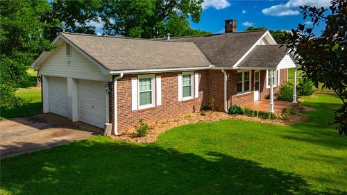 2836 Old Greenville Hwy, Central, SC, 29630-9653 | Card Image